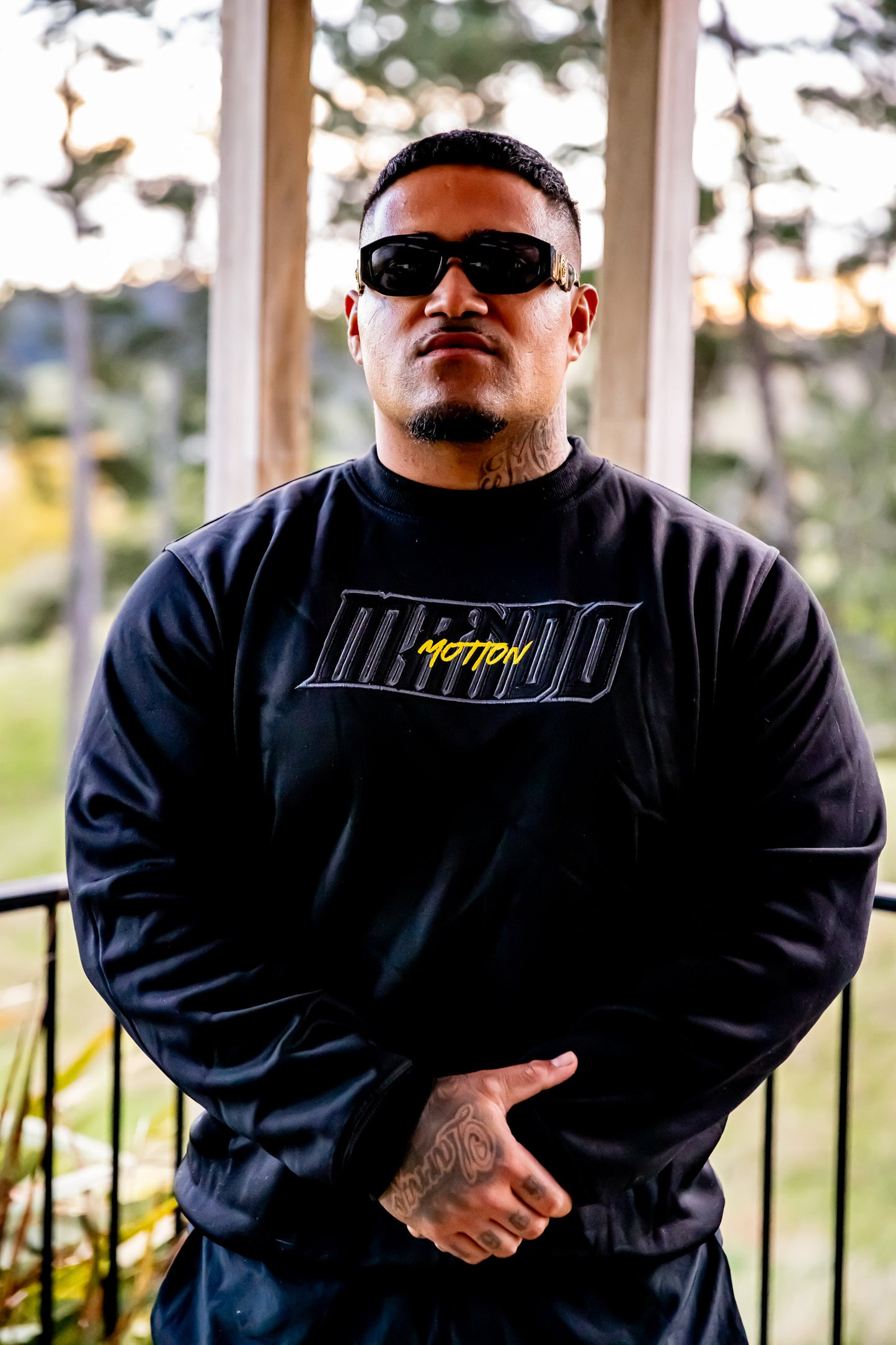 CREW NECK BLACK-YELLOW (EMBROIDERED)