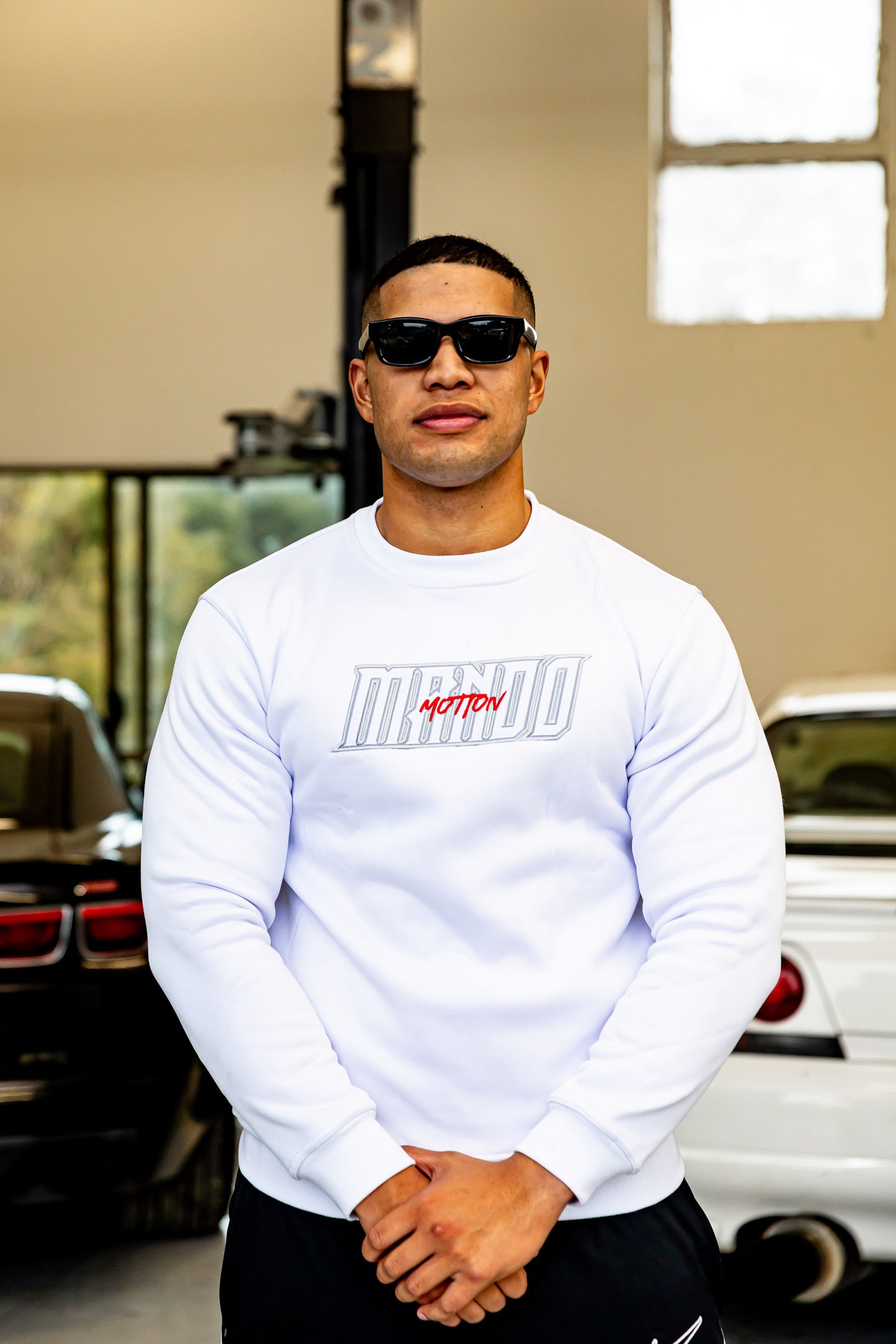 CREW NECK WHITE-RED (EMBROIDERED)
